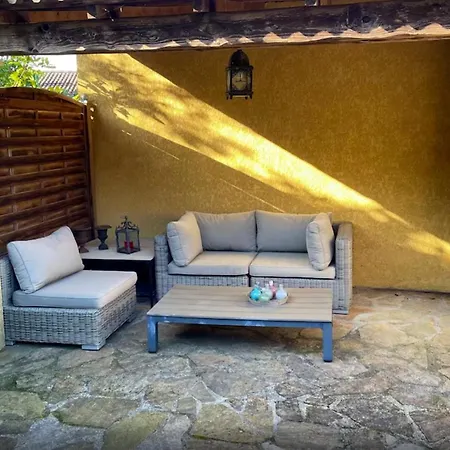 Villa Spacieuse à Anduze Avec Piscine Privée Generargues